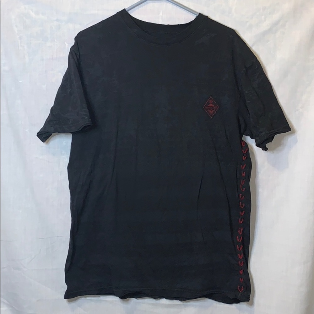 Men’s 2X Affliction T-shirt w/ unique red stitches